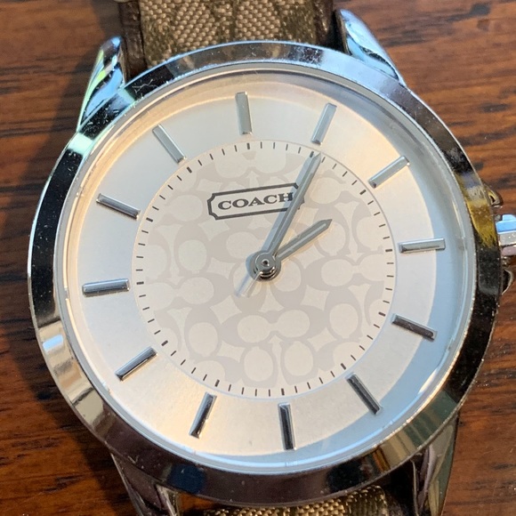 Coach Signature Ladies Watch, Nice - Picture 2 of 14